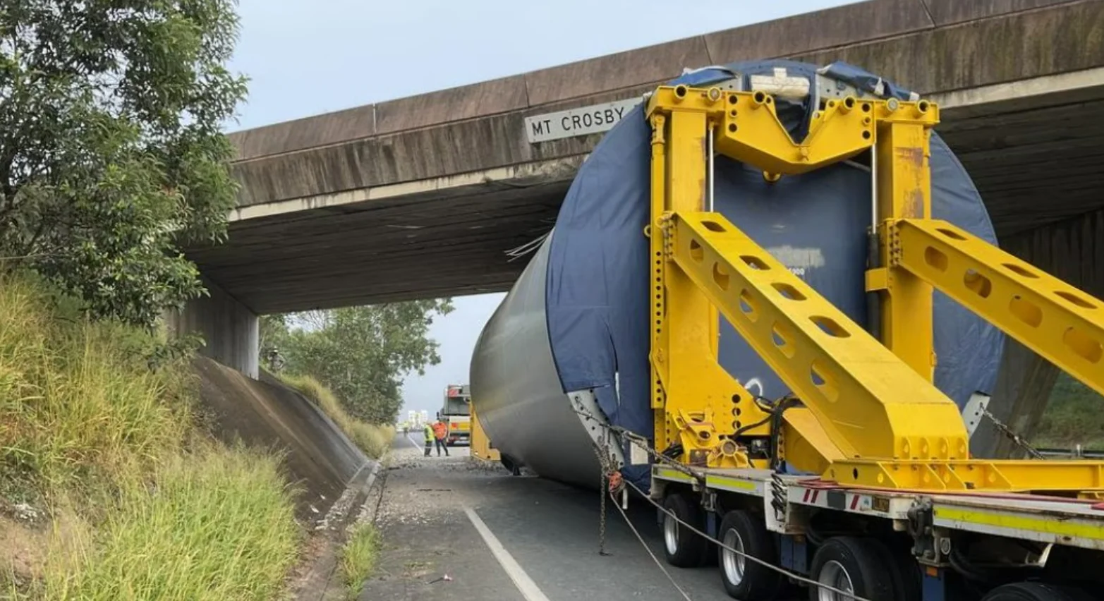 Mount Crosby Road overpass